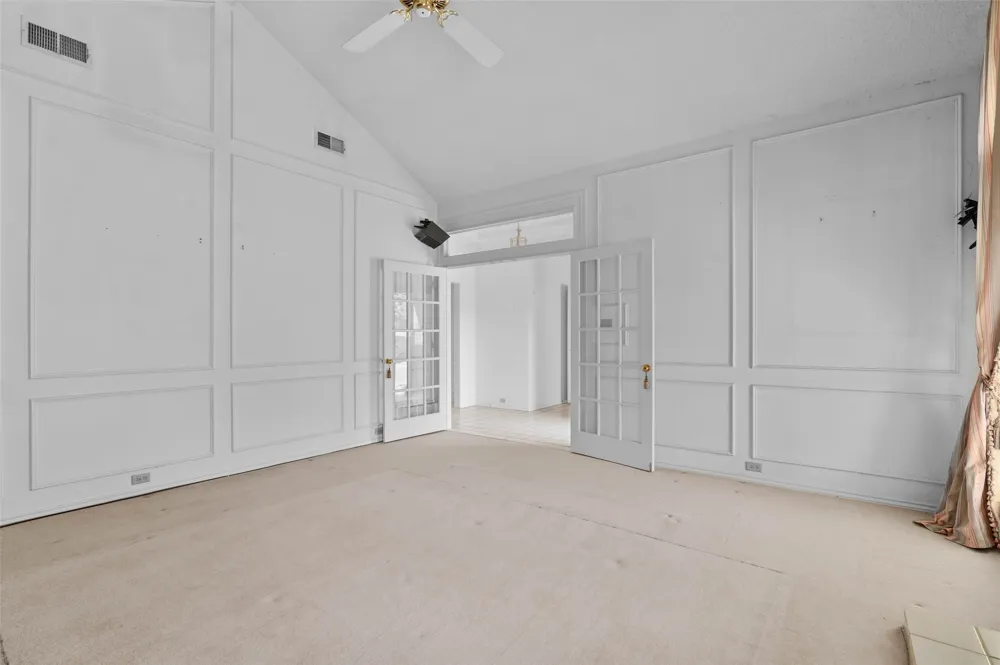 2703 Devonshire Drive Carrollton, TX 75007