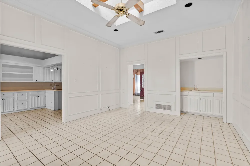 2703 Devonshire Drive Carrollton, TX 75007