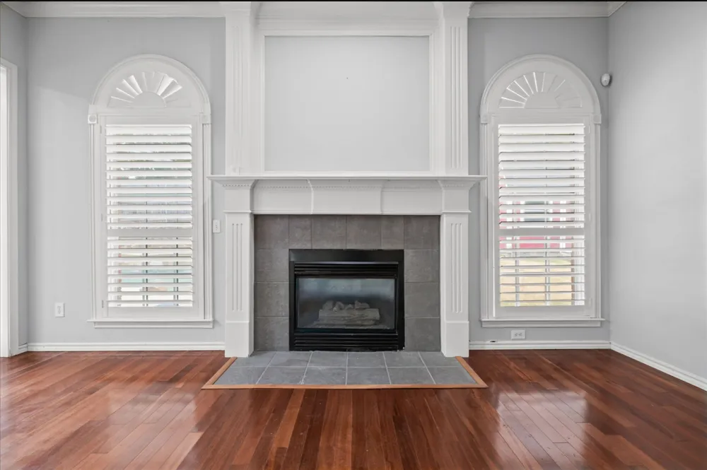 6113 Cliffbrook Drive North Richland Hills, TX 76180
