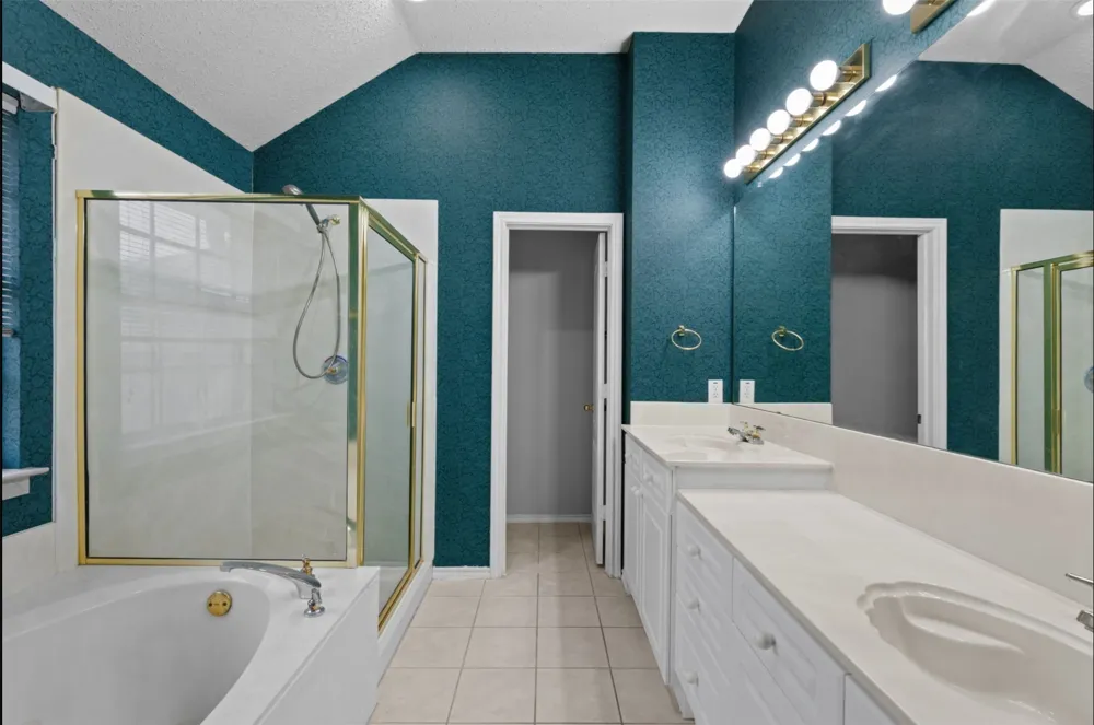 6113 Cliffbrook Drive North Richland Hills, TX 76180