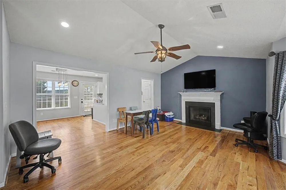 30 Indian Hills Drive Rydal, GA 30171