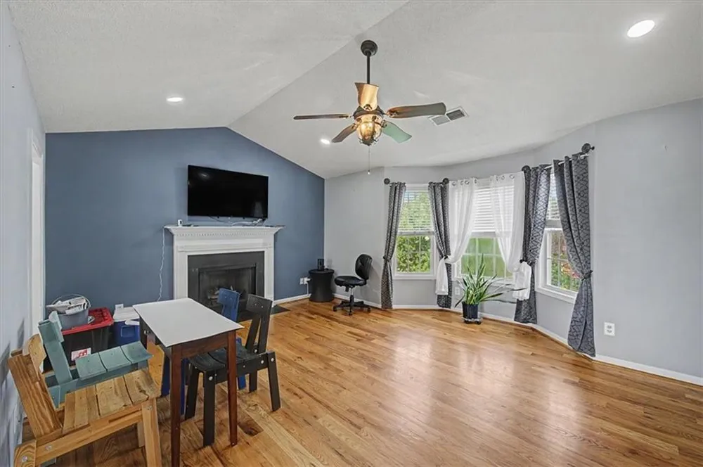 30 Indian Hills Drive Rydal, GA 30171