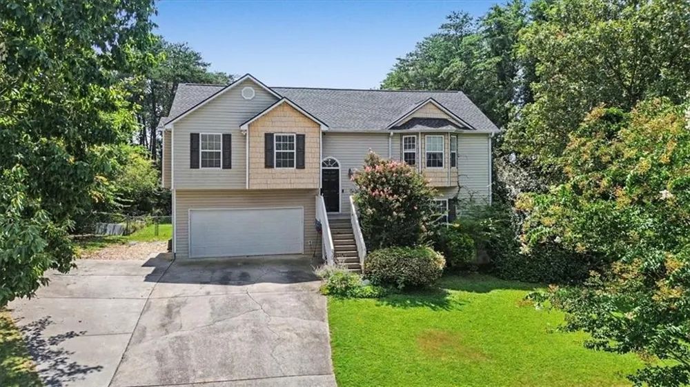 30 Indian Hills Drive Rydal, GA 30171
