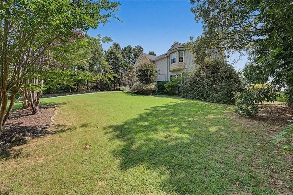 30 Indian Hills Drive Rydal, GA 30171
