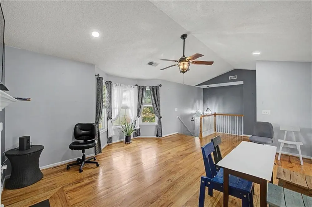 30 Indian Hills Drive Rydal, GA 30171
