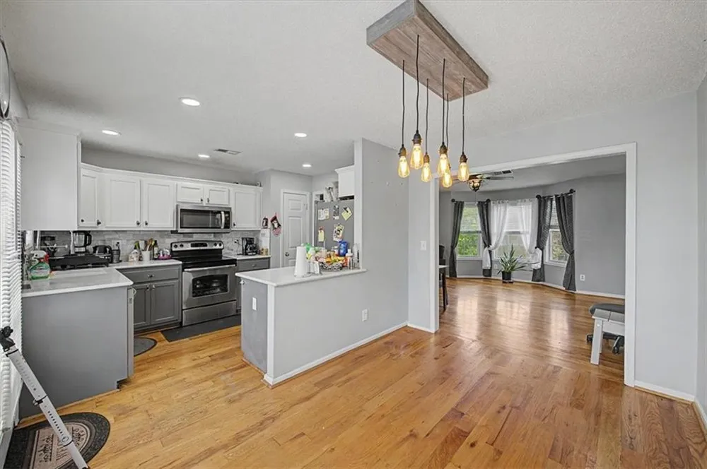 30 Indian Hills Drive Rydal, GA 30171