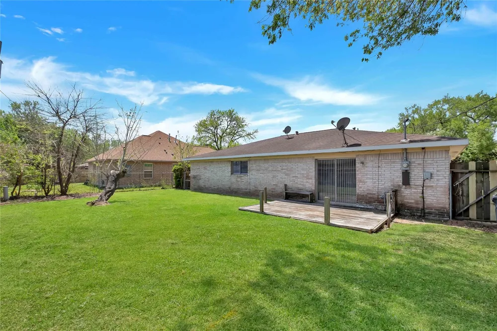 11862 S Evelyn Circle Houston, TX 77071