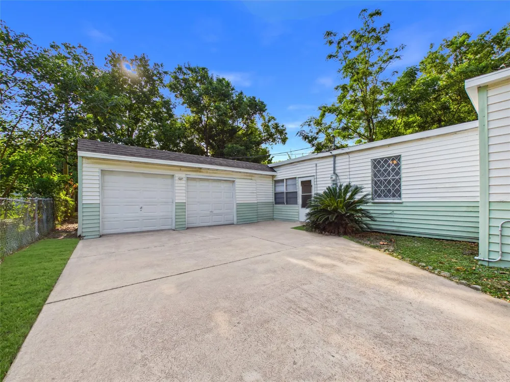 1100 12th Street Texas City, TX 77590