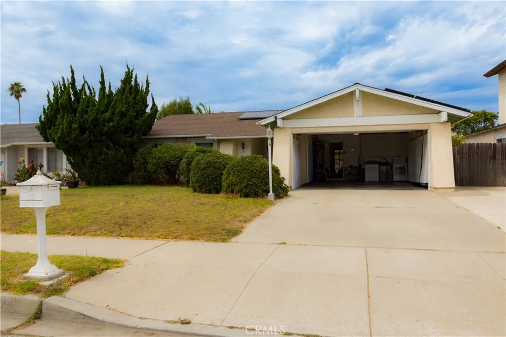1451 Offshore St Oxnard, CA 93035