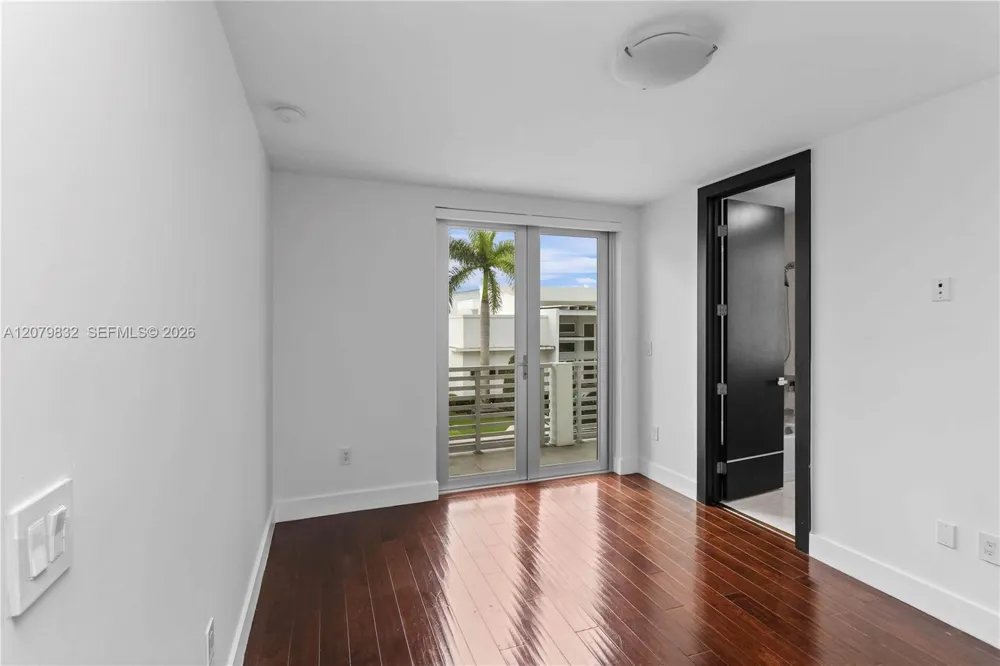 8249 NW 34th Dr Doral, FL 33122