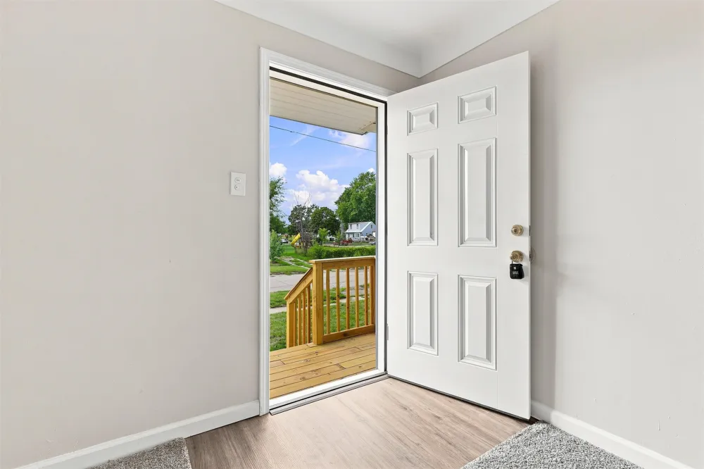 4209 Cuthbertson Street Flint City, MI 48507