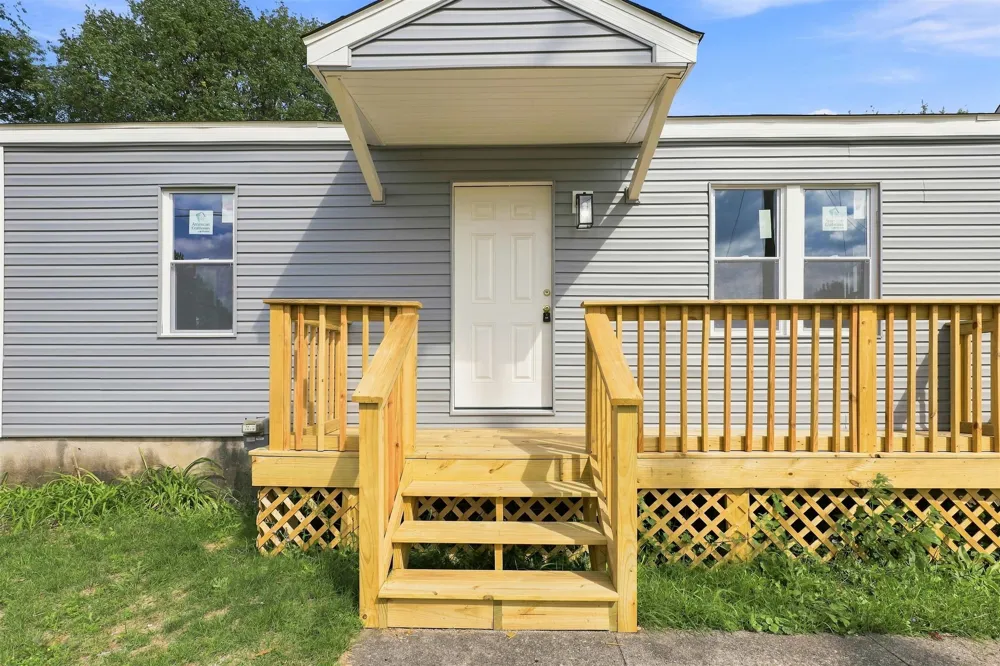 4209 Cuthbertson Street Flint City, MI 48507