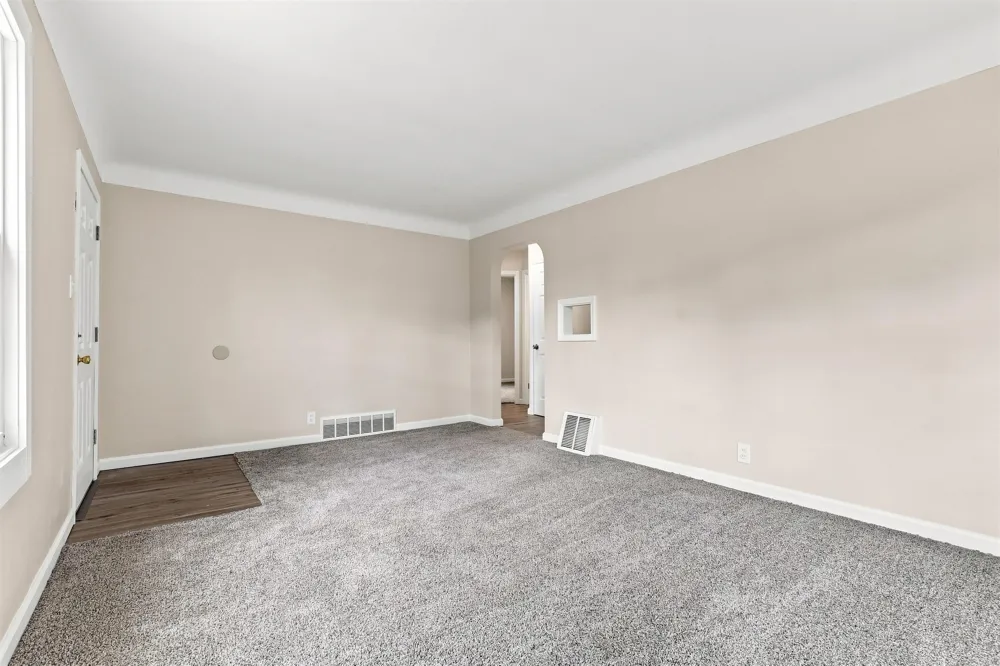 4209 Cuthbertson Street Flint City, MI 48507