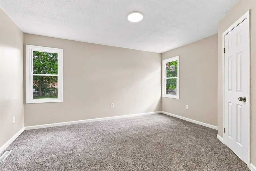 4209 Cuthbertson Street Flint City, MI 48507