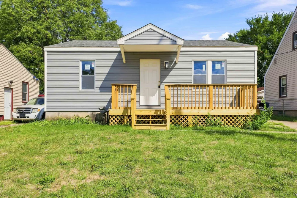 4209 Cuthbertson Street Flint City, MI 48507