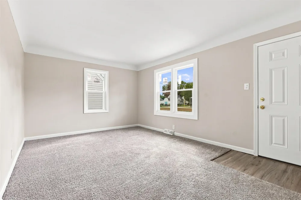 4209 Cuthbertson Street Flint City, MI 48507