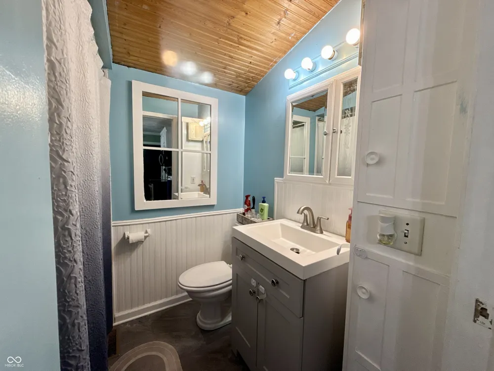 2826 B STREET Elwood, IN 46036