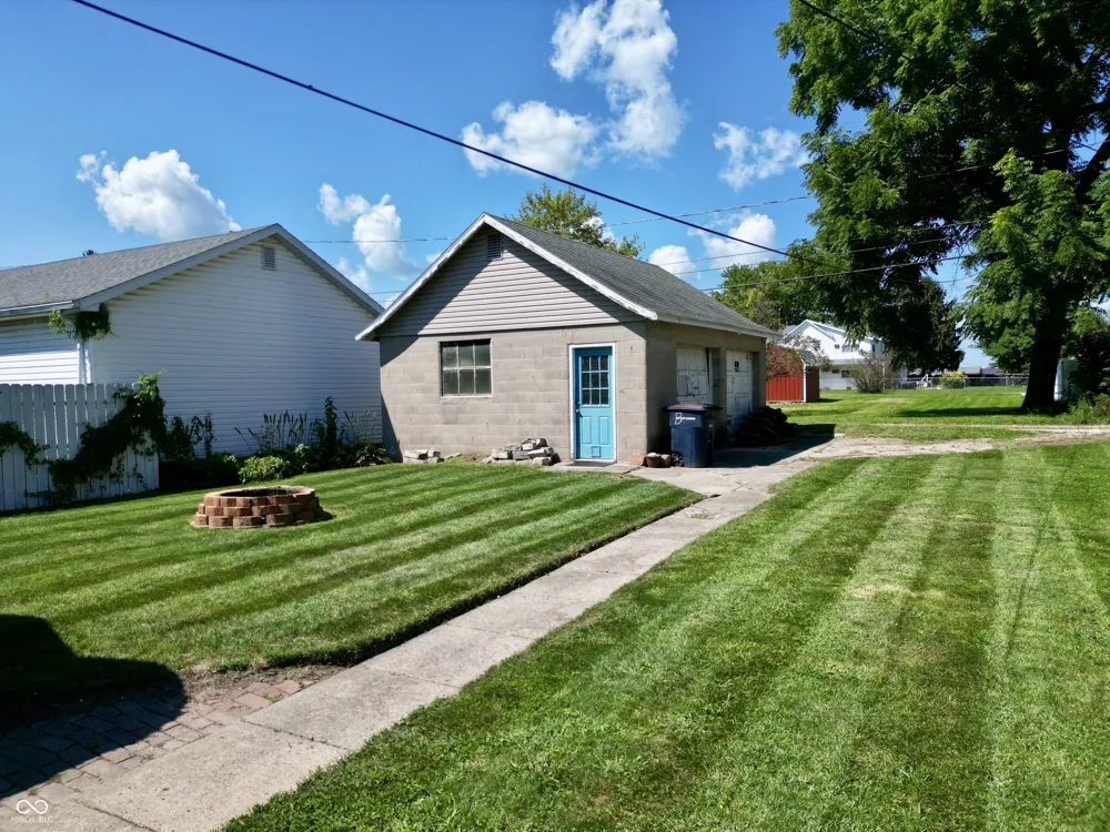 2826 B STREET Elwood, IN 46036