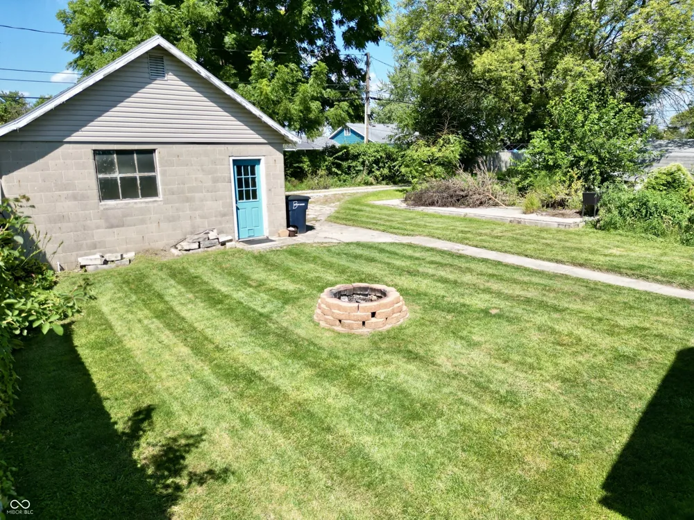 2826 B STREET Elwood, IN 46036