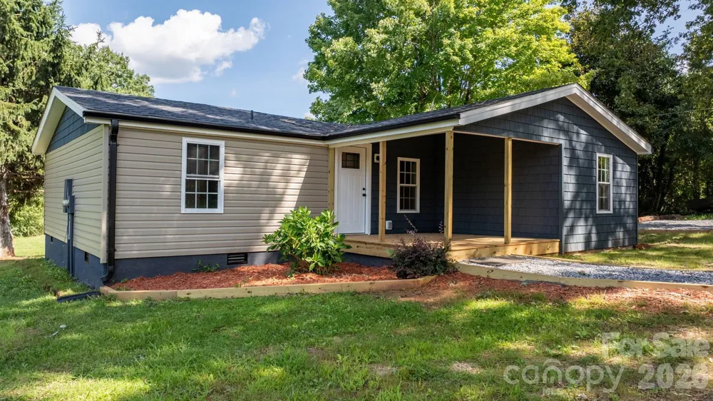 160 Green Street Rutherford College, NC 28612