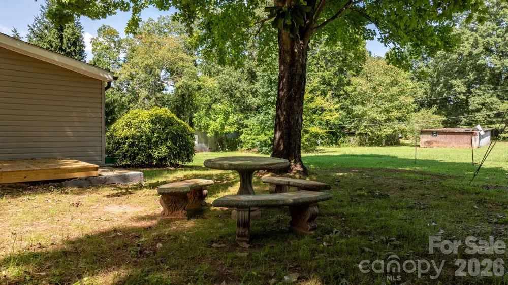 160 Green Street Rutherford College, NC 28612