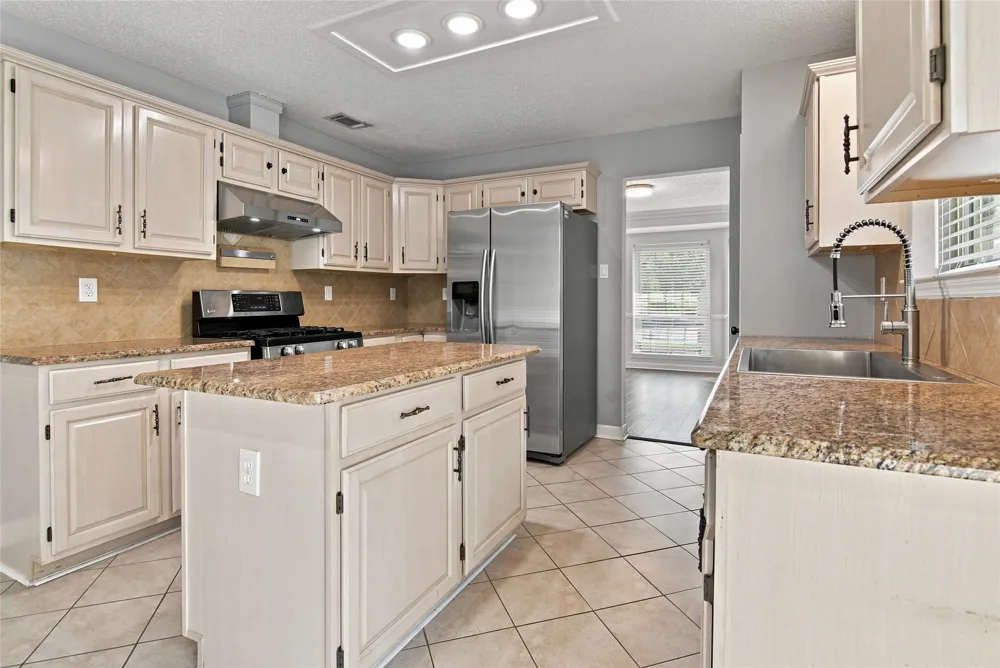 7105 Isle Royale Drive Fort Worth, TX 76137