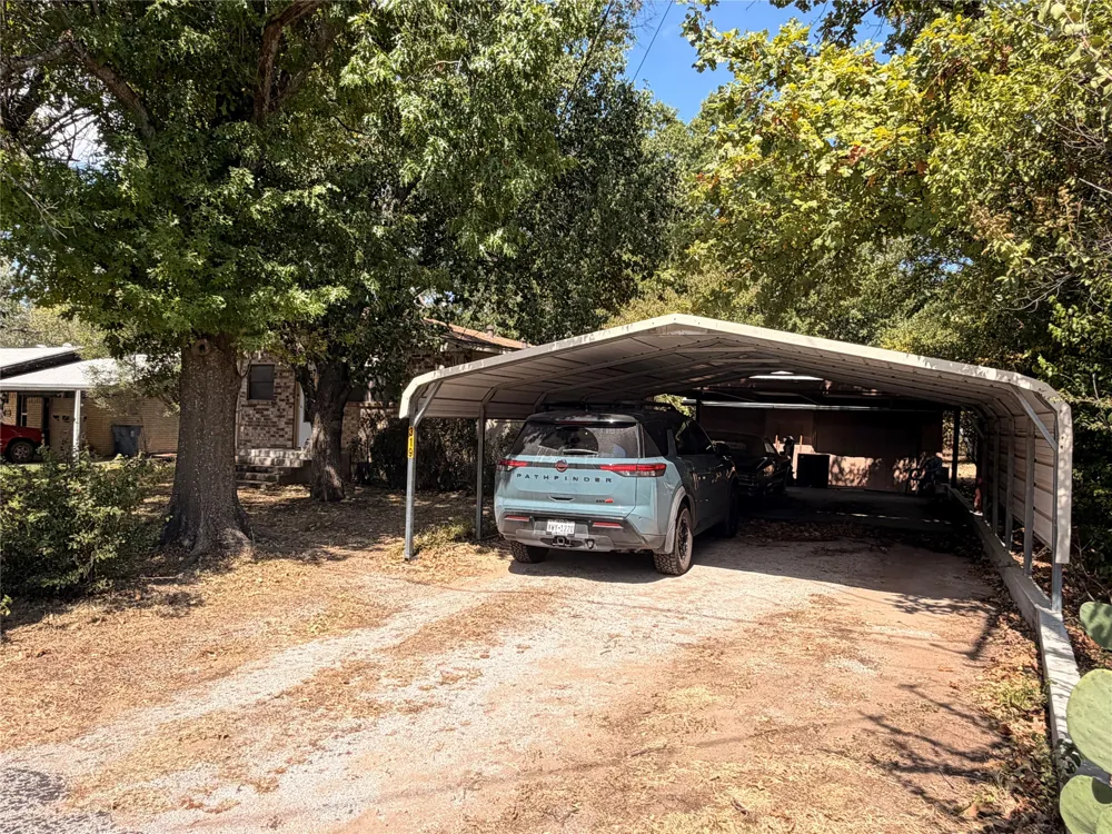 319 S Fisher Street Gorman, TX 76454