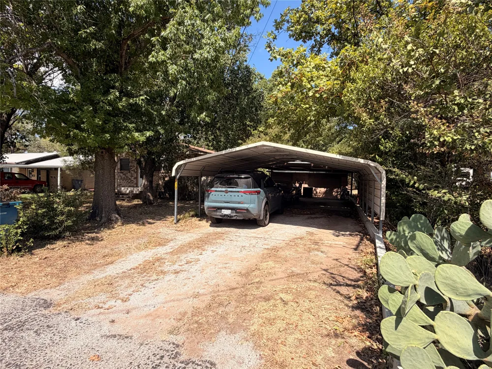 319 S Fisher Street Gorman, TX 76454