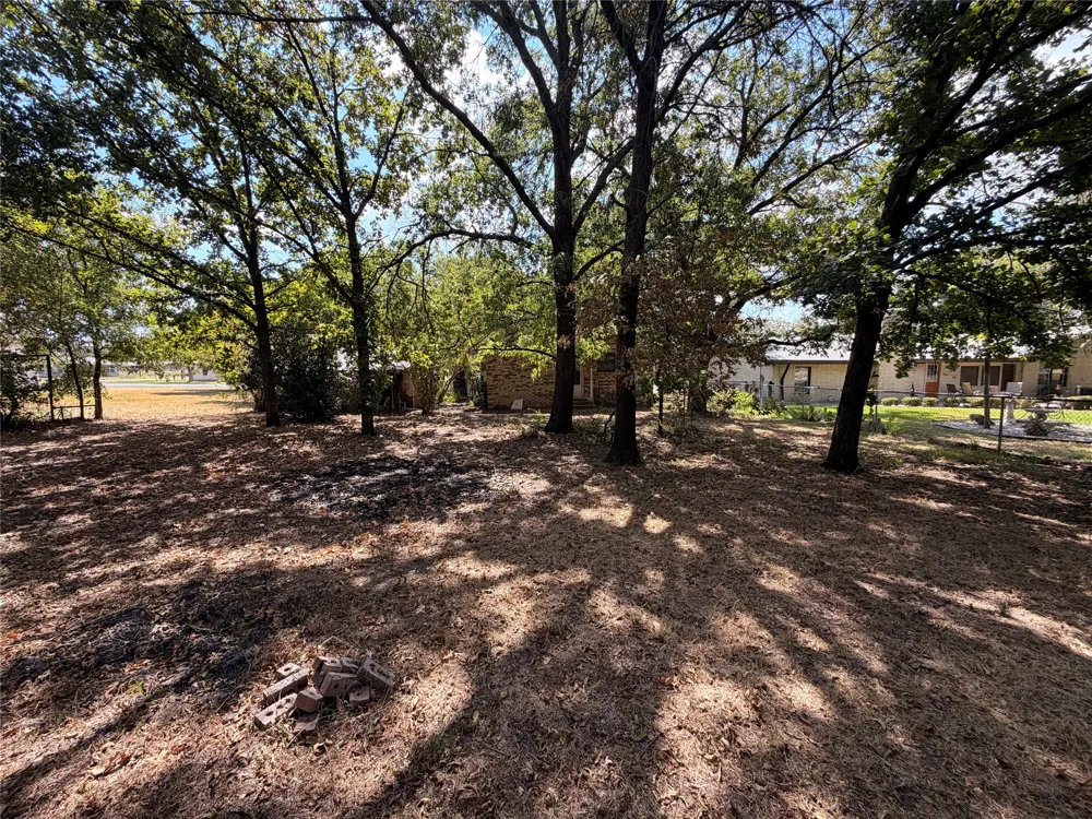 319 S Fisher Street Gorman, TX 76454