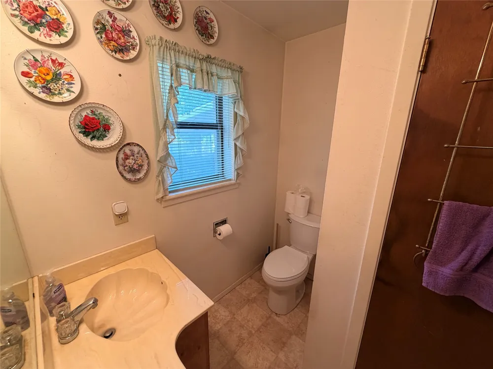 319 S Fisher Street Gorman, TX 76454