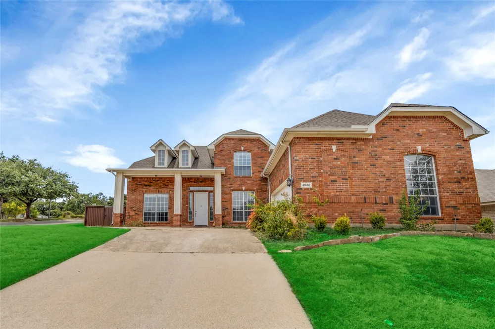 2622 Westwind Drive Corinth, TX 76210