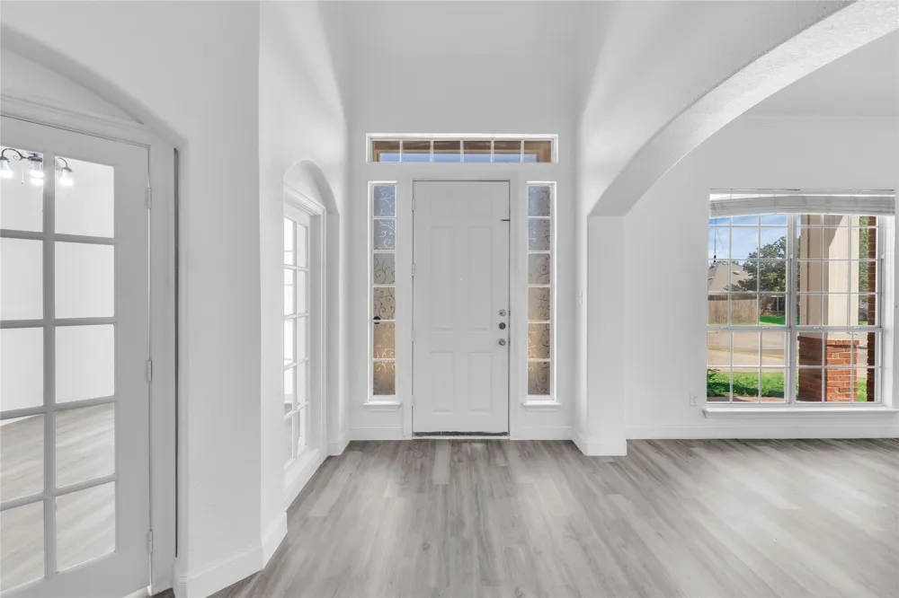 2622 Westwind Drive Corinth, TX 76210