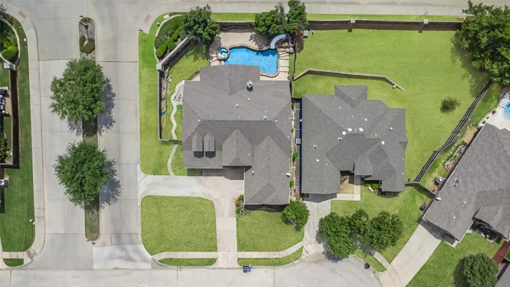 2622 Westwind Drive Corinth, TX 76210