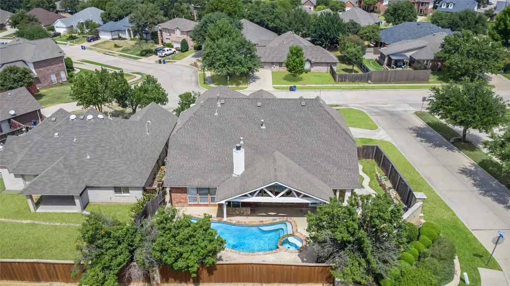 2622 Westwind Drive Corinth, TX 76210