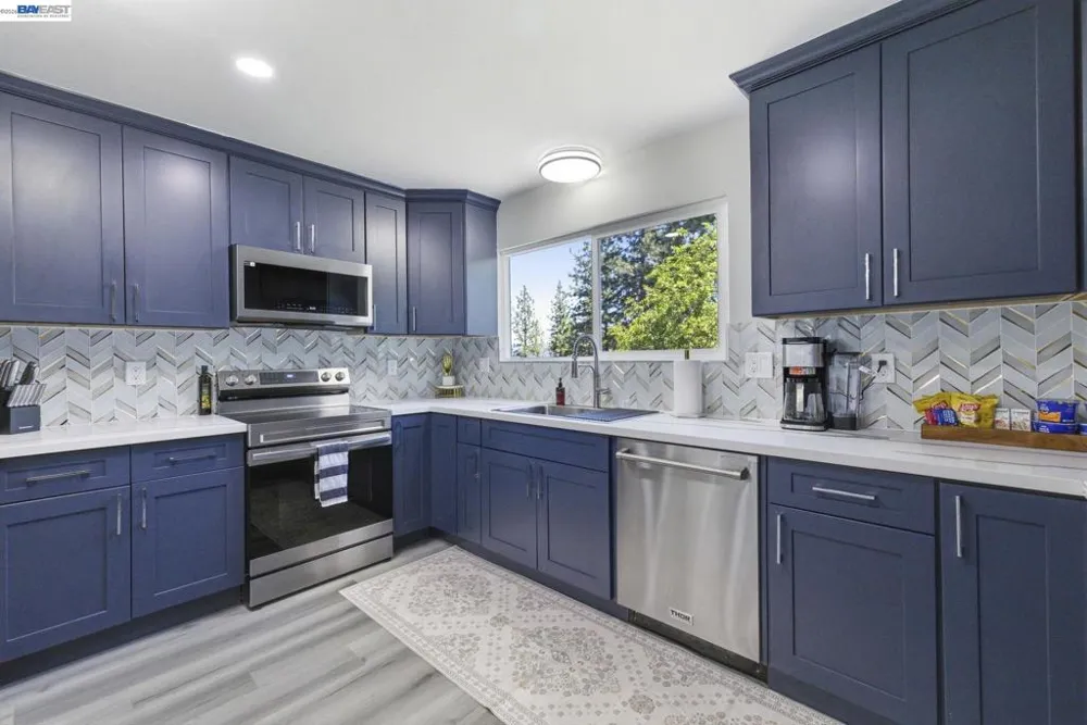 12017 Hillhurst Cir Groveland, CA 95321