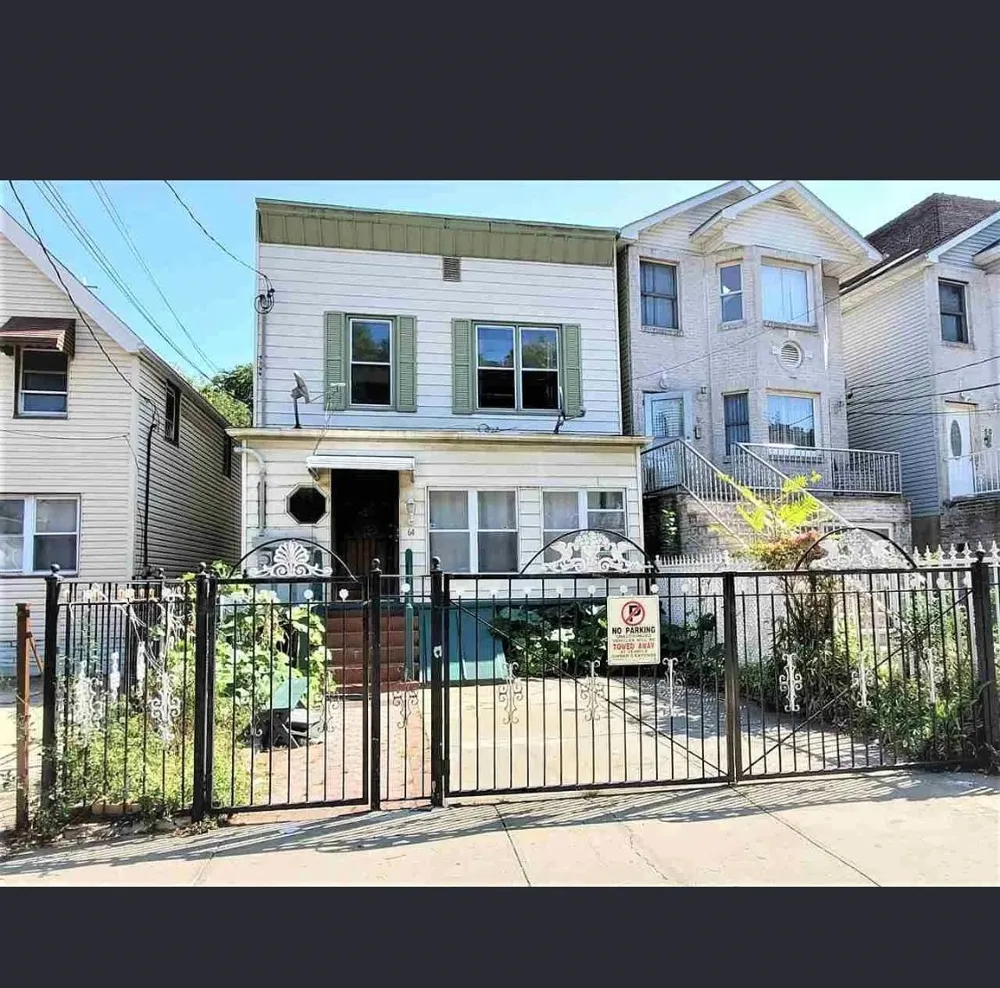 64 CORBIN AVE Jersey City, NJ 07306