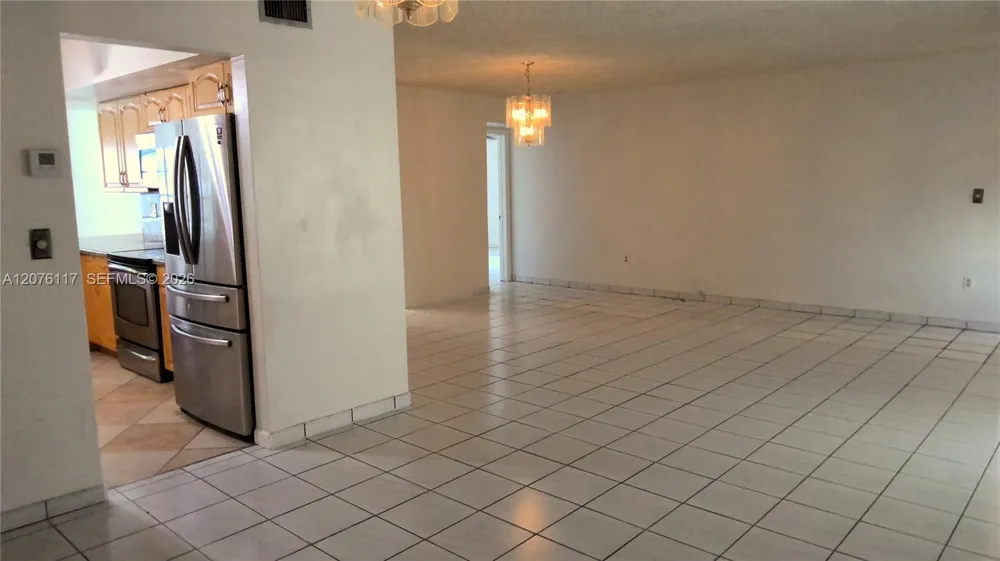 7829 Embassy Blvd Miramar, FL 33023