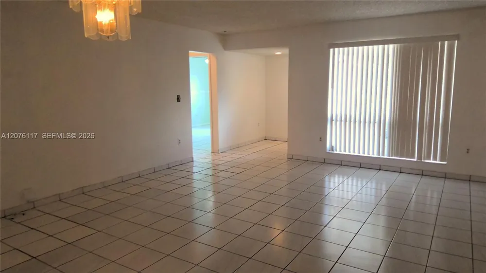 7829 Embassy Blvd Miramar, FL 33023