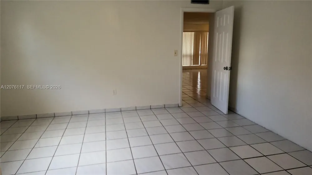 7829 Embassy Blvd Miramar, FL 33023