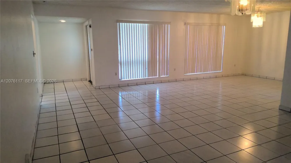 7829 Embassy Blvd Miramar, FL 33023