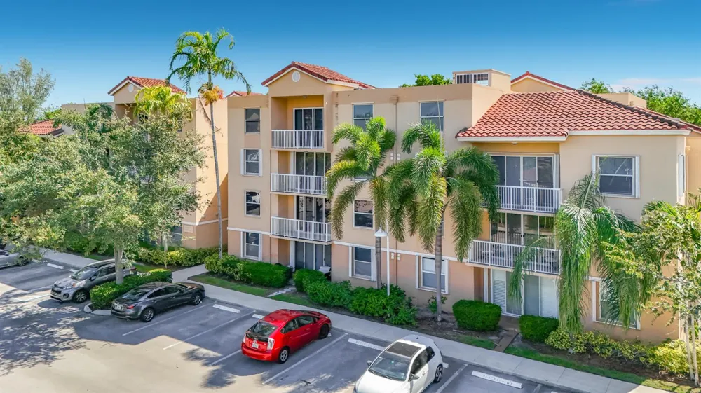 519 E Sheridan Street #4042 Dania Beach, FL 33004
