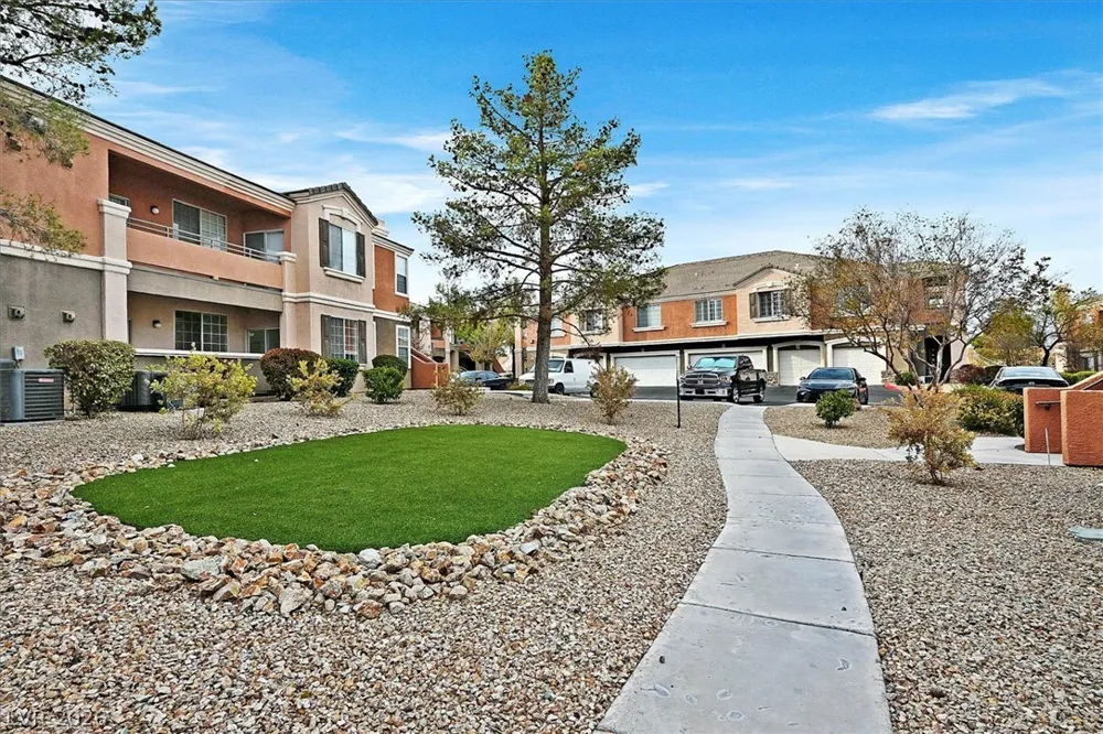 1513 Truett Street #104 Las Vegas, NV 89128