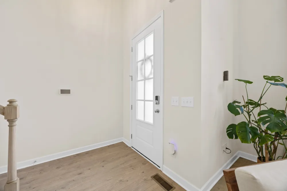 1121 Parklawn Dr Nashville, TN 37211