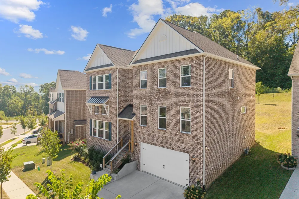 1121 Parklawn Dr Nashville, TN 37211
