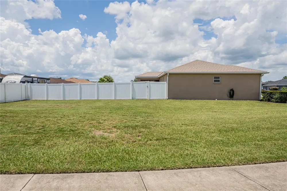 3291 WINCHESTER ESTATES CIRCLE Lakeland, FL 33810