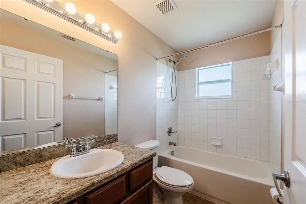 3291 WINCHESTER ESTATES CIRCLE Lakeland, FL 33810