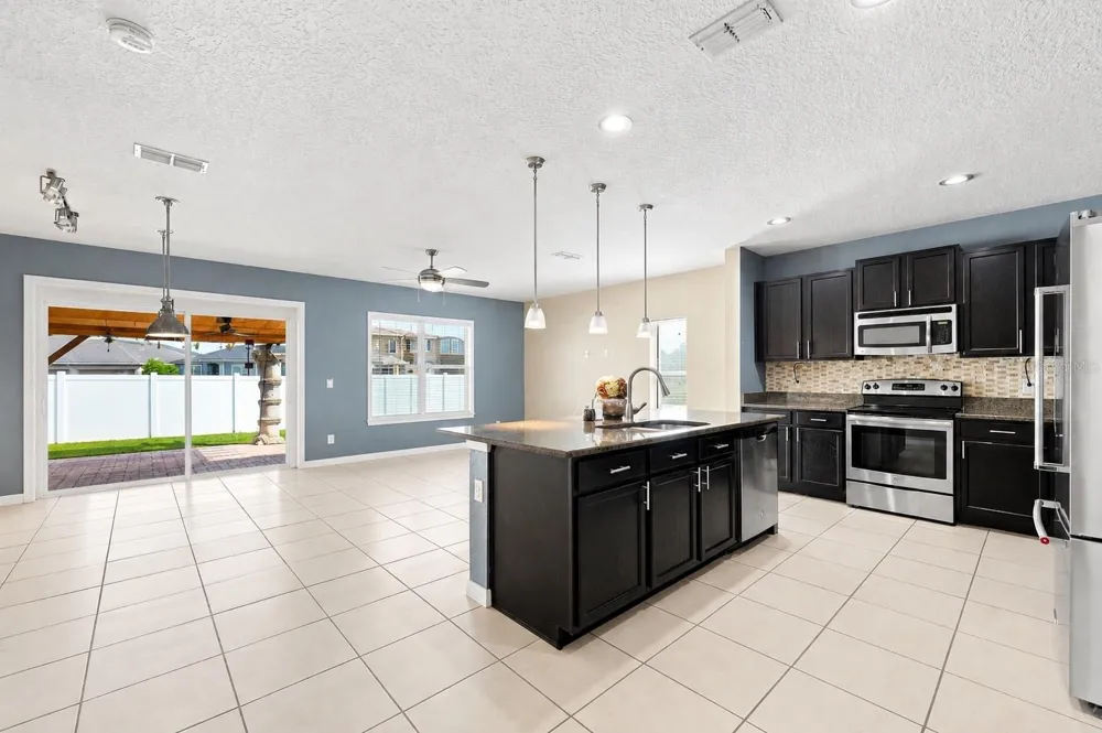 3551 SAXONY LANE St Cloud, FL 34772