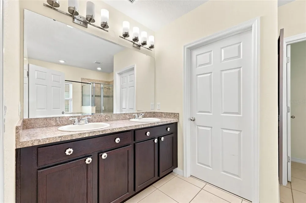 3551 SAXONY LANE St Cloud, FL 34772