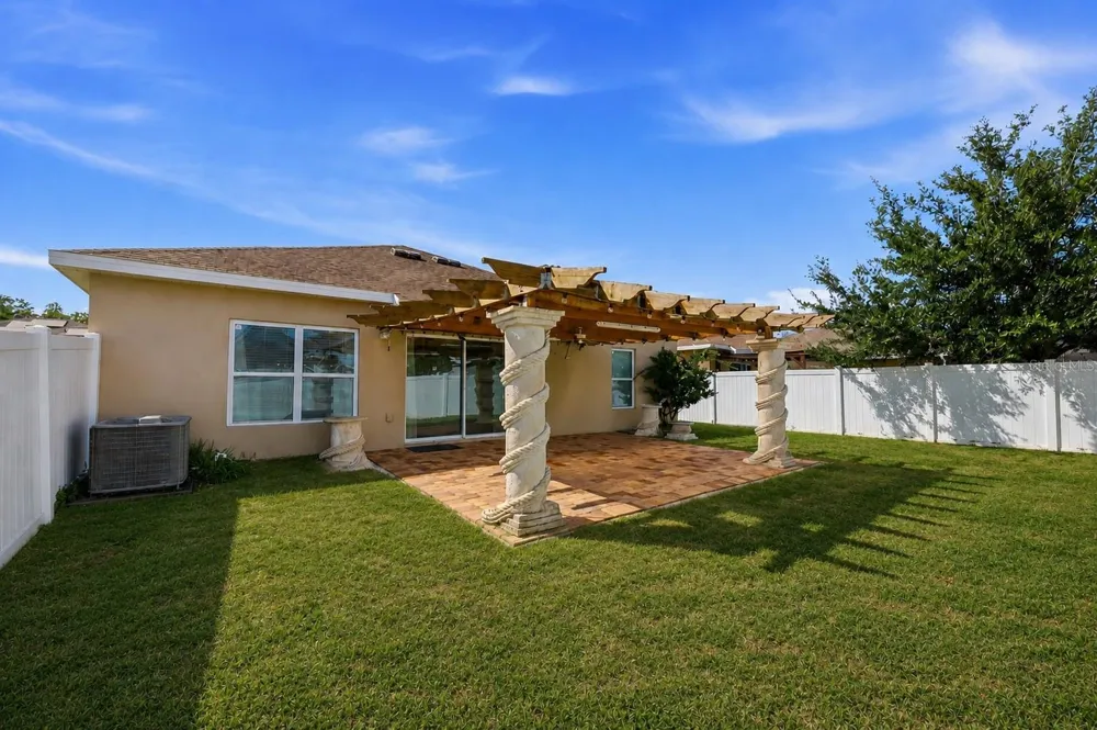 3551 SAXONY LANE St Cloud, FL 34772