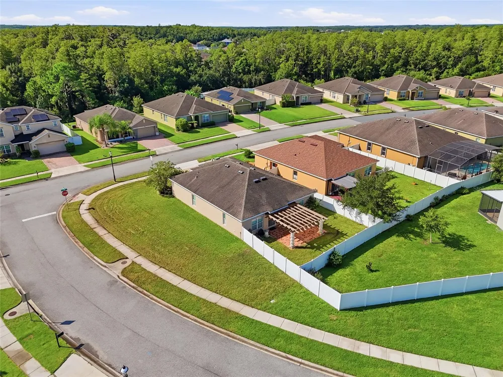 3551 SAXONY LANE St Cloud, FL 34772